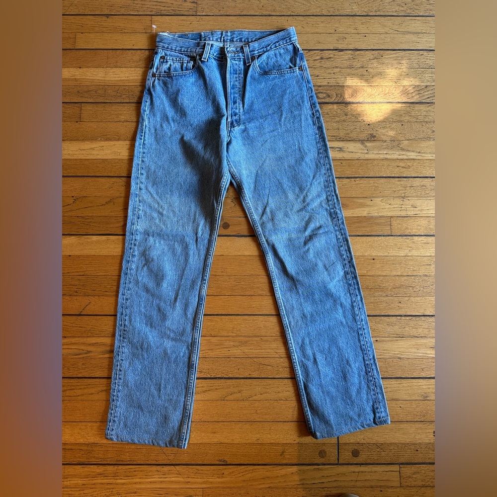 Vintage Levi’s red tab 501 lighter wash jeans 30”waist. Nice vintage fading.